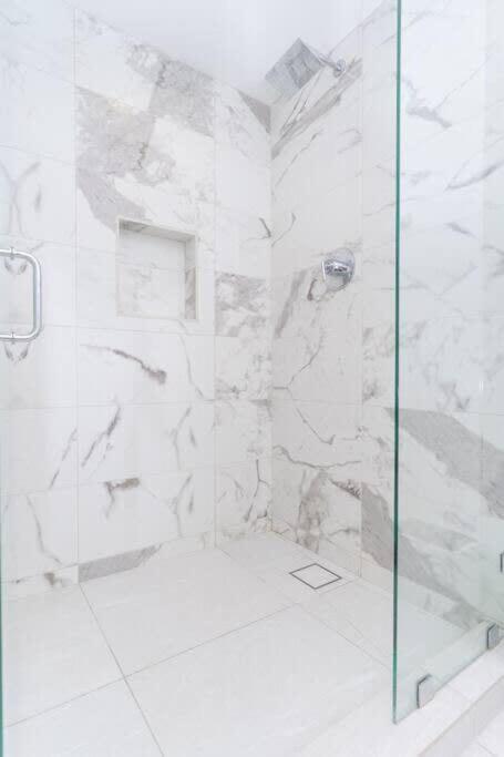 Bright And Trendy 2-Story Bankers Hill Condo 샌디에이고 외부 사진