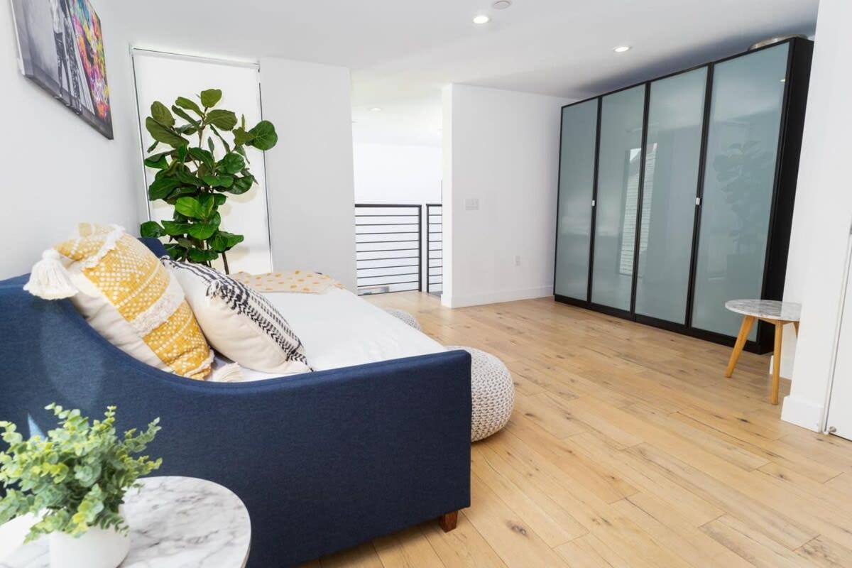 Bright And Trendy 2-Story Bankers Hill Condo 샌디에이고 외부 사진
