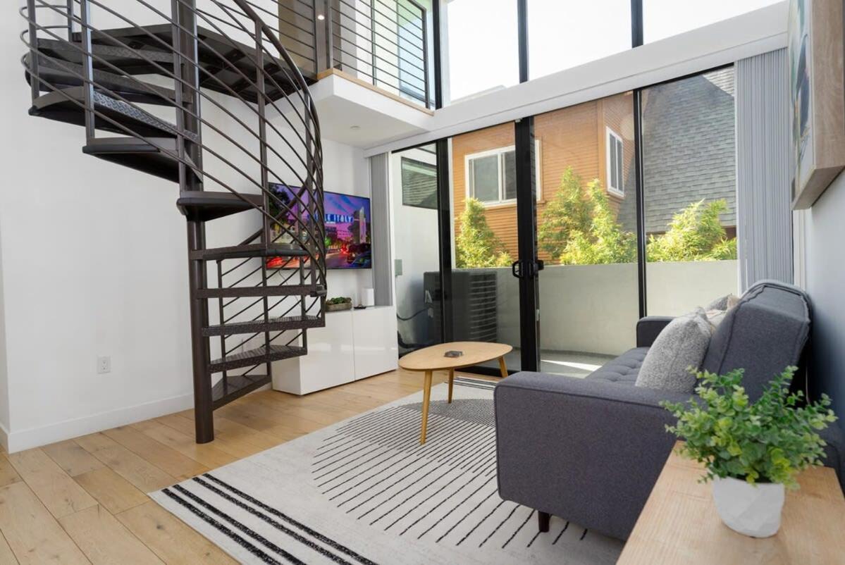 Bright And Trendy 2-Story Bankers Hill Condo 샌디에이고 외부 사진